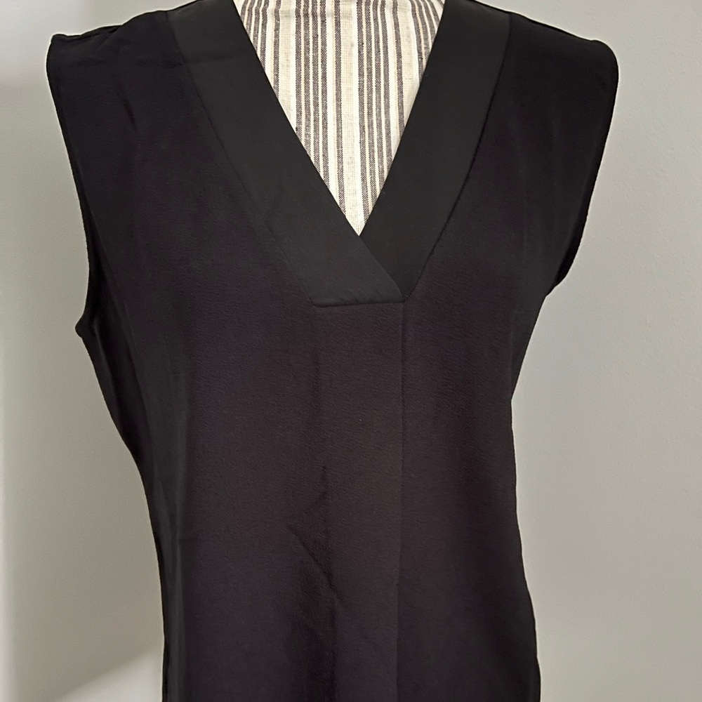 NWT Hugo Boss Top Size Medium